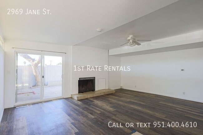 Photo - 2969 Jane St