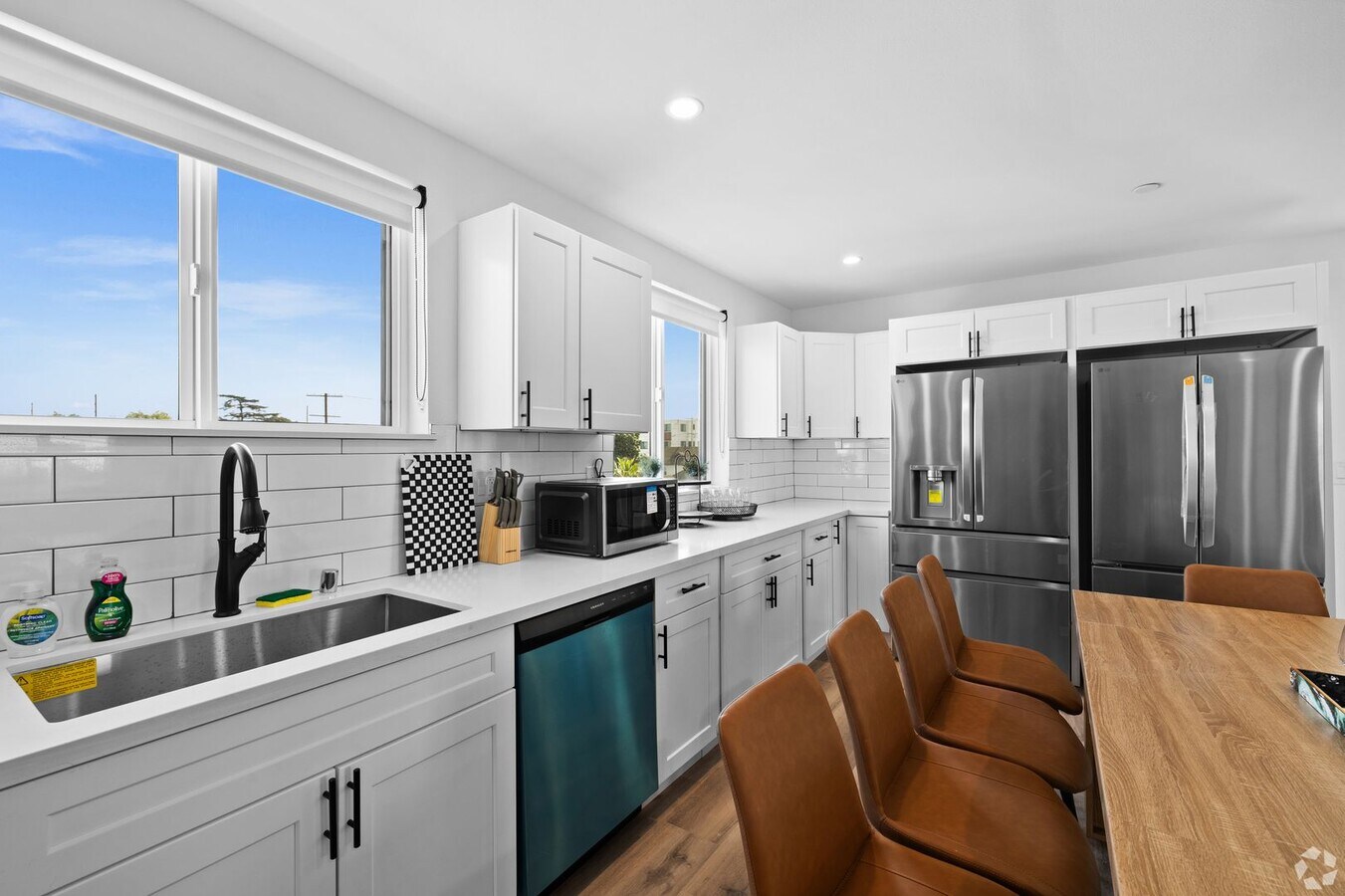 Photo - 1171 W 37th Pl