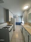 Photo - 253 E Center St