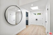 Photo - 935 N Kenter Ave