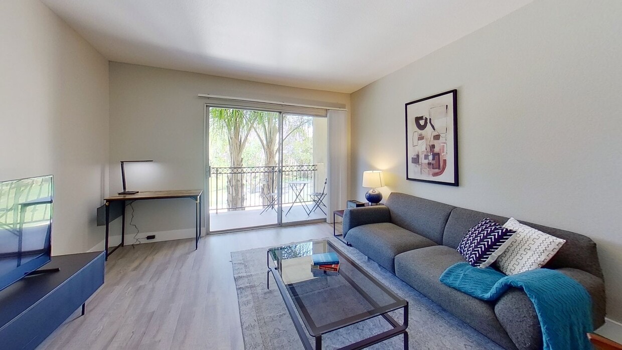 3D Tour - 4522 Woodman Ave Apartment Unit FL2-ID452