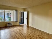 Photo - Aqua Vista Apartments