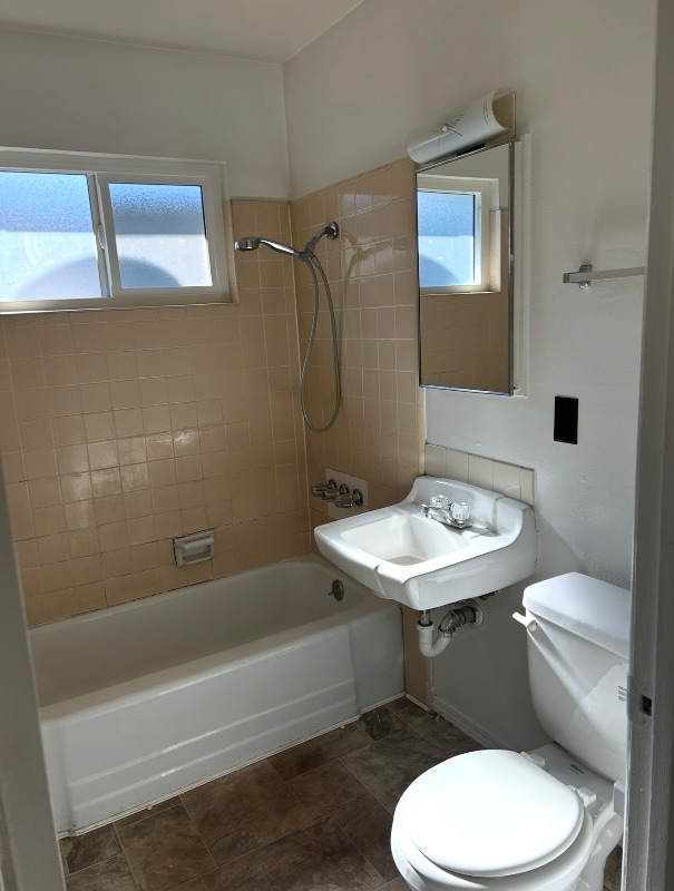 Photo - 44116 Division St Unit B