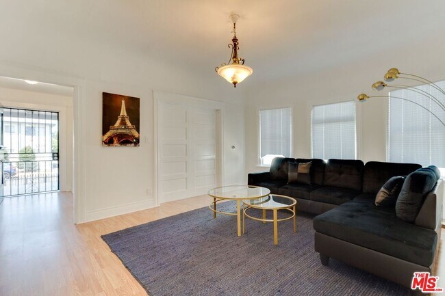 Photo - 1228 Fedora St