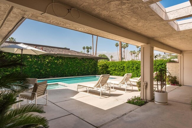 Photo - 22 Dartmouth Dr