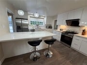 Photo - 113 N Doheny Dr