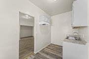 Photo - 842 W 83rd St House