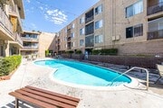 Photo - Welcome to Sherman West Apartments !!!