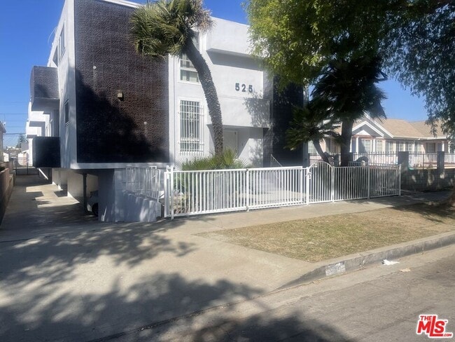 Building Photo - 525 S Osage Ave Rental