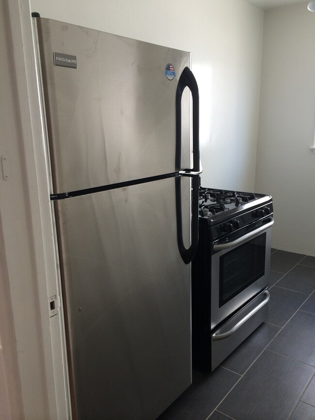 Photo - 11225 1122.5 Irolo Street