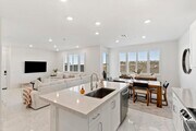 Photo - 821 Mateo St