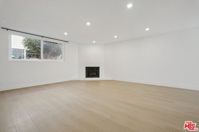 Photo - 1133 22nd St Unit 9