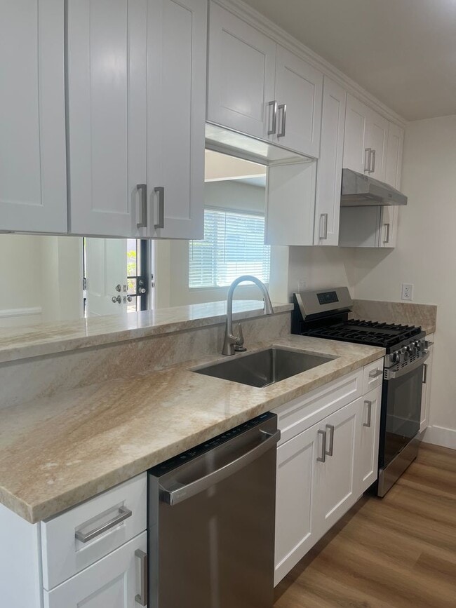 Building Photo - 1147 Unit A Rental