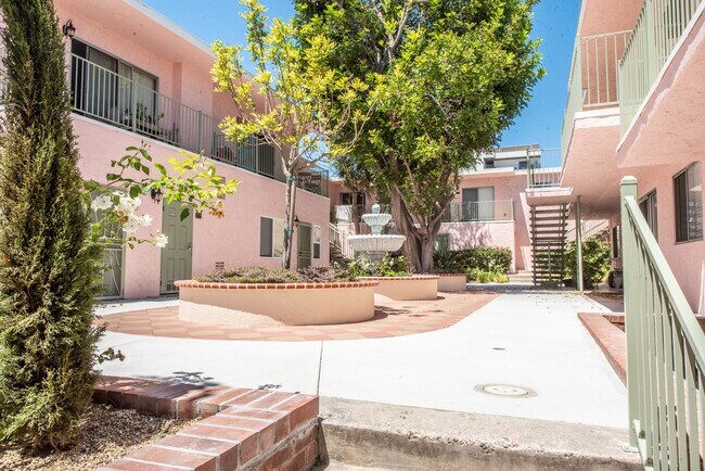 Photo - 930 B Ave