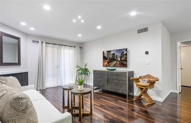Photo - 355 S Madison Ave Unit 108