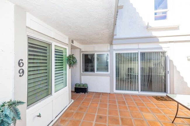 Photo - 69 Kingston Ct W