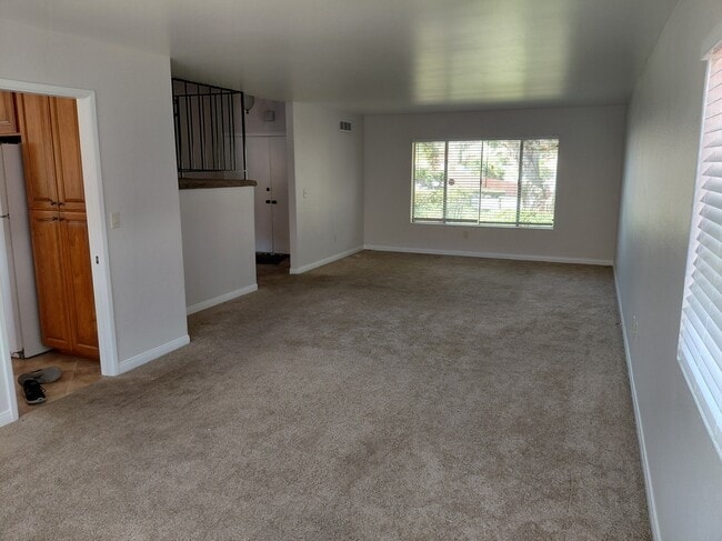 Photo - 5612 Galloping Way