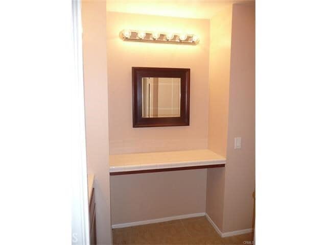 Photo - 600 W 3rd St