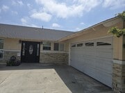 Photo - Comfortable 4-Bedroom Home in Peaceful Fou...