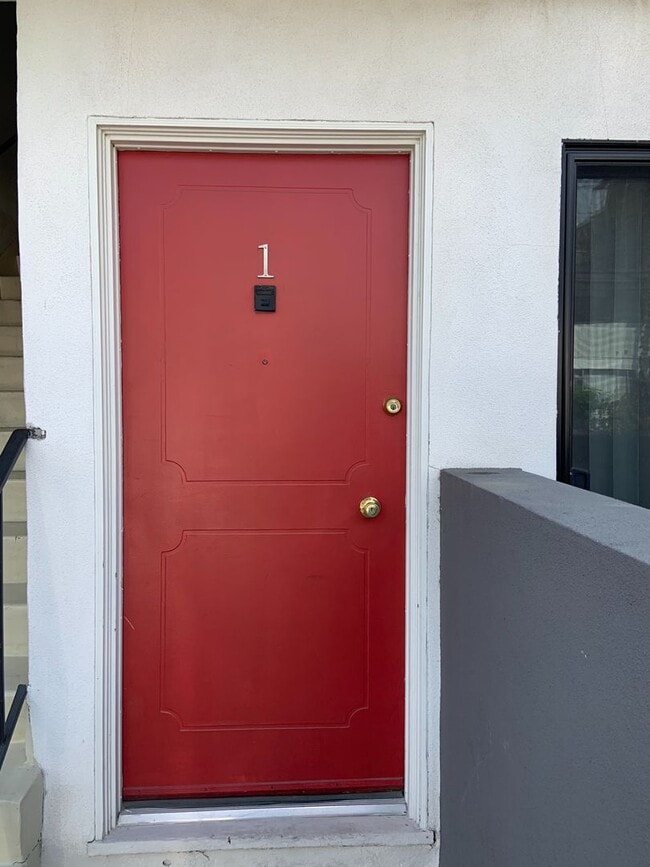 Photo - 3601 Keystone Av Unit 1