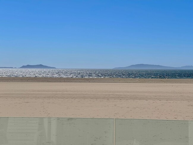 Photo - 3525 Ocean Dr