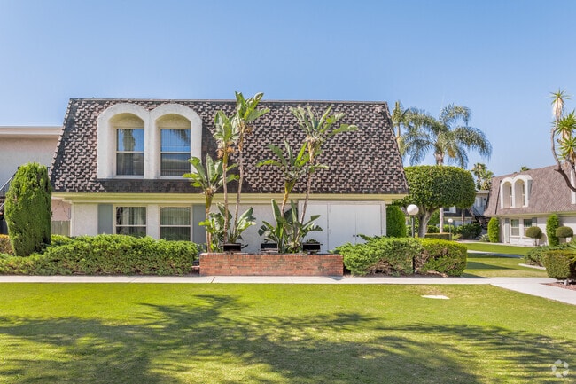 Courtyard - Chateau Loire