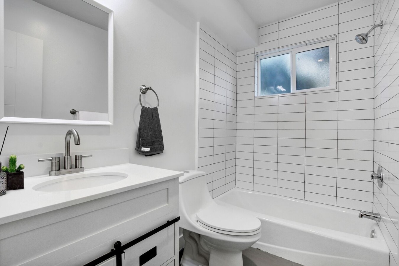 Photo - 163 S Burlington Ave Unit #10