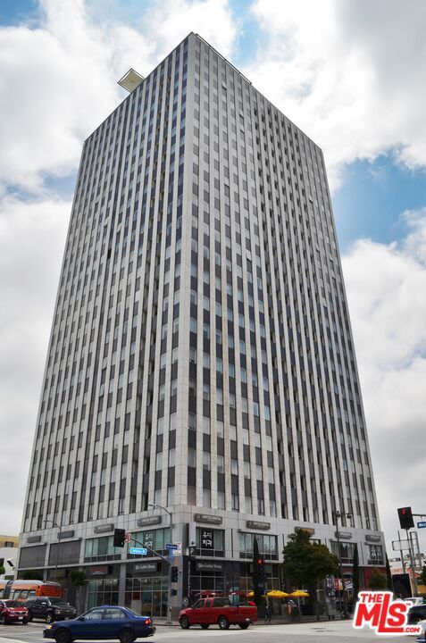 Photo - 3810 Wilshire Blvd Condo Unit 510