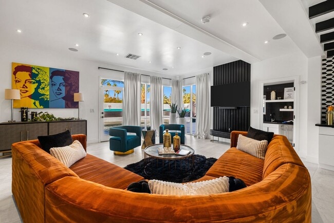 Photo - The Escape Island - Pool, Jacuzzi & Privat...