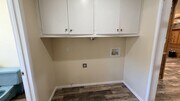 Photo - Large Upstairs 2 bedroom in town unit