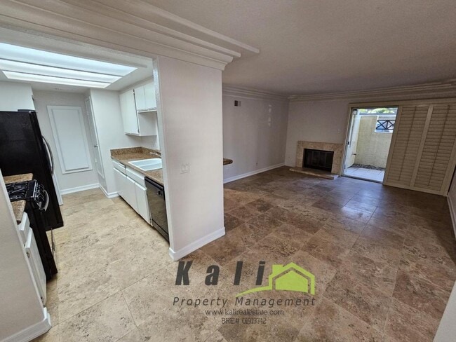Photo - 755 Brookstone Rd Unit 102