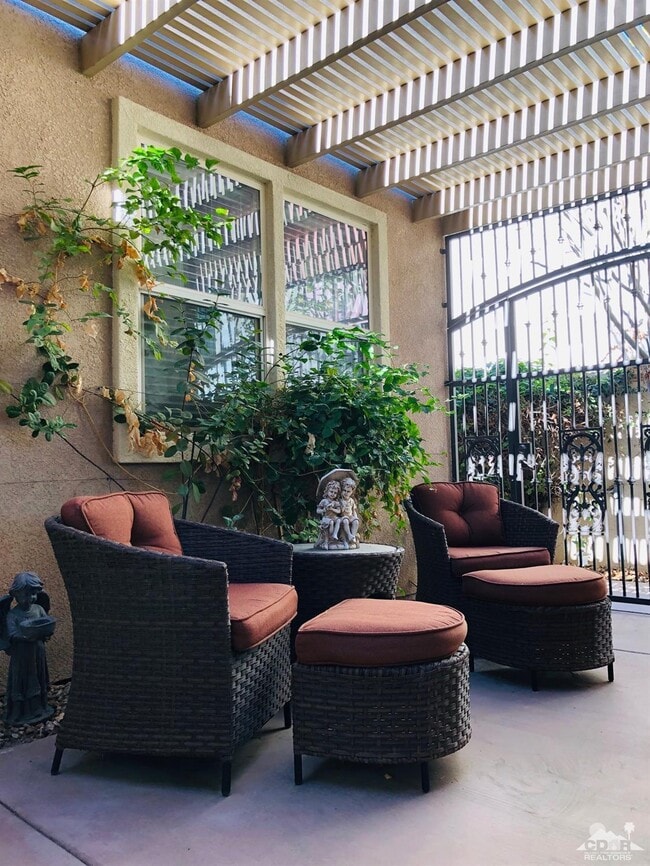 Photo - 49535 Redford Way