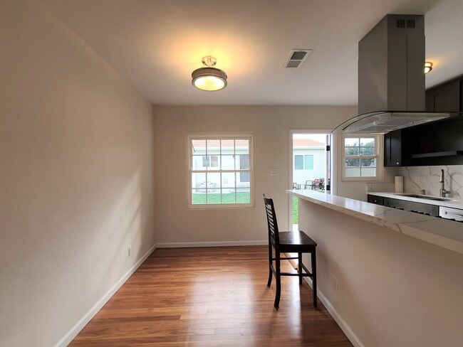 Photo - 4033 Violet St
