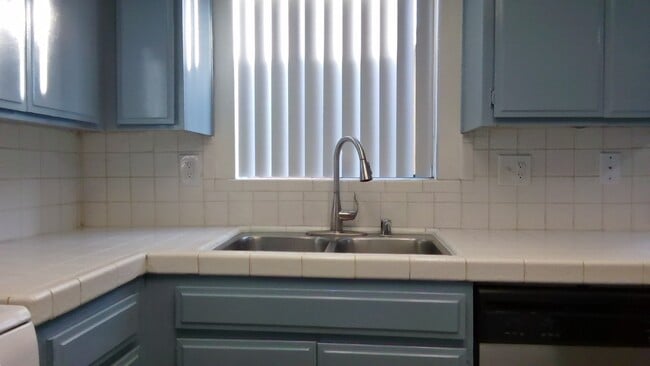 Photo - 4130 Manhattan Beach Blvd Unit D