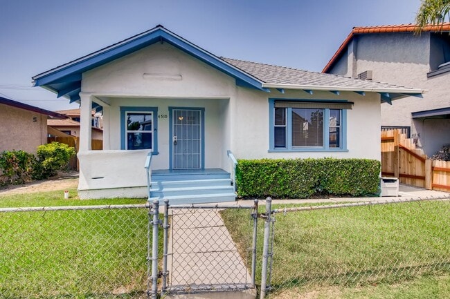 Charming 3 Bed / 2 Bath Home in Normal He... - Charming 3 Bed / 2 Bath Home in Normal He...