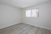 Photo - Gorgeous 1 Bedroom with AC and Parking in ... Apartment Unit 07