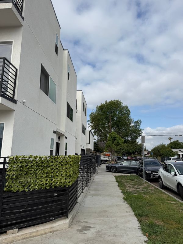 Building Photo - 1400-1457 57th St