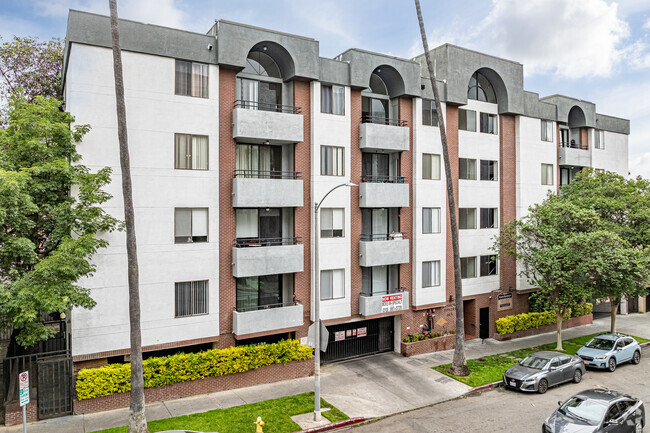 Kenmore Towers - Kenmore Towers Apartments