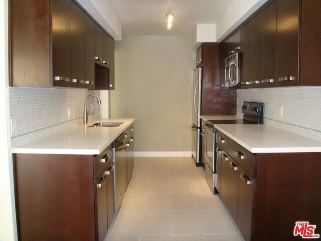 Photo - 1730 Camino Palmero St Unit 108