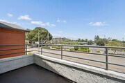 1BR, 1BA - 700SF - Balcony - Campus Crossing Apartments - Northridge