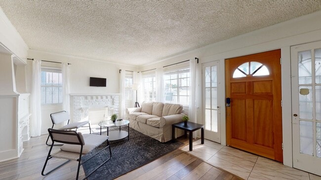 Photo - 3423 W 58th Plz