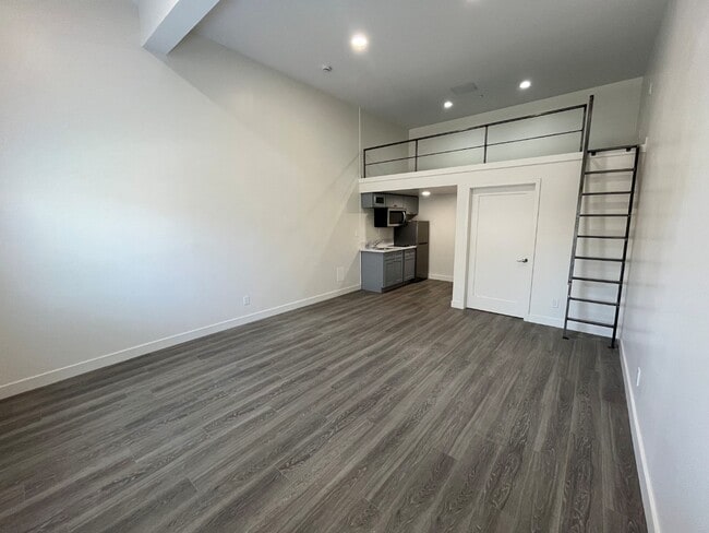 138 Unit 1 - 138 Condo Unit 1 Unit 138 1
