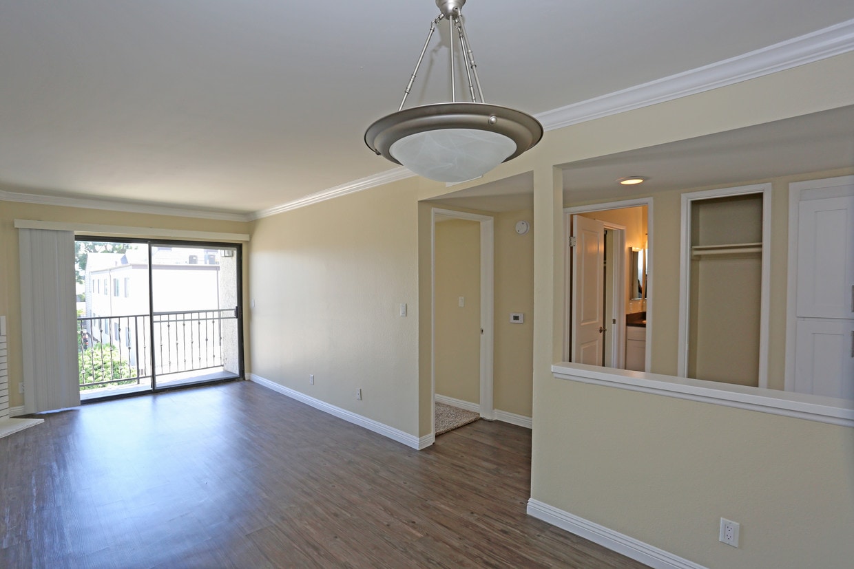 3D Tour - Chateau Woodley Hart Apartments