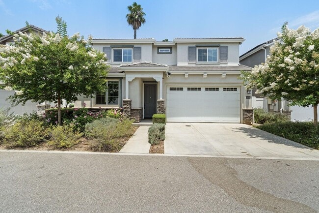 Modern Luxury 4-Bedroom 3-Bathroom Home wi... - Modern Luxury 4-Bedroom 3-Bathroom Home wi...