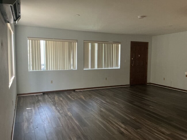 Photo - Los Caballeros #221 Unit 221A