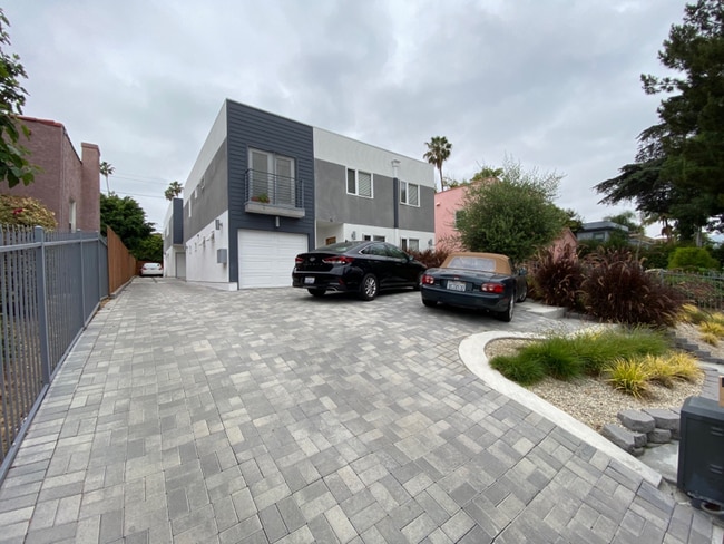 Photo - 625 N Mariposa Ave
