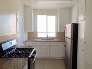 Photo - 327 N Mariposa Ave Apartments Unit 3