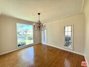 Photo - 2002 Kelton Ave