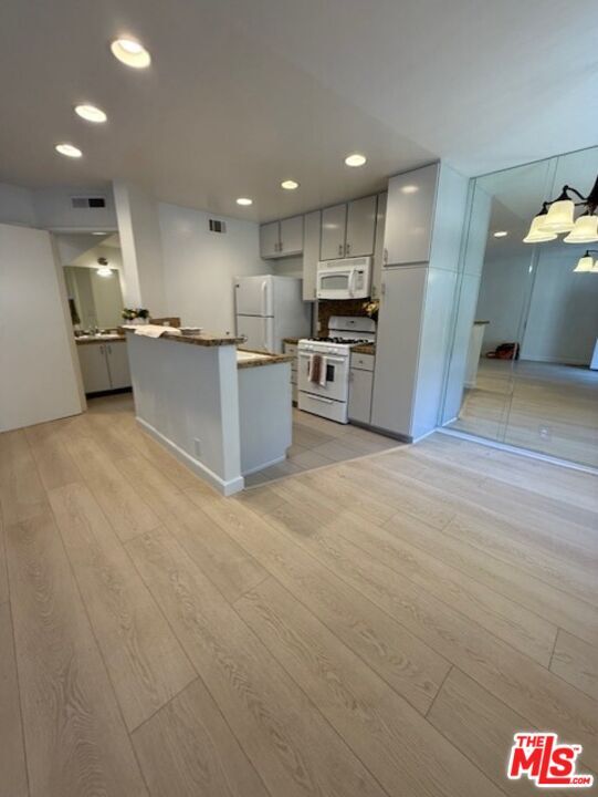 Photo - 4322 Matilija Ave Unit 7