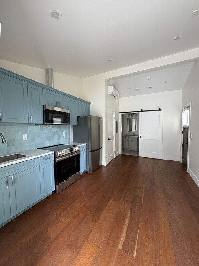 Photo - 320 E Maple Ave Unit 322